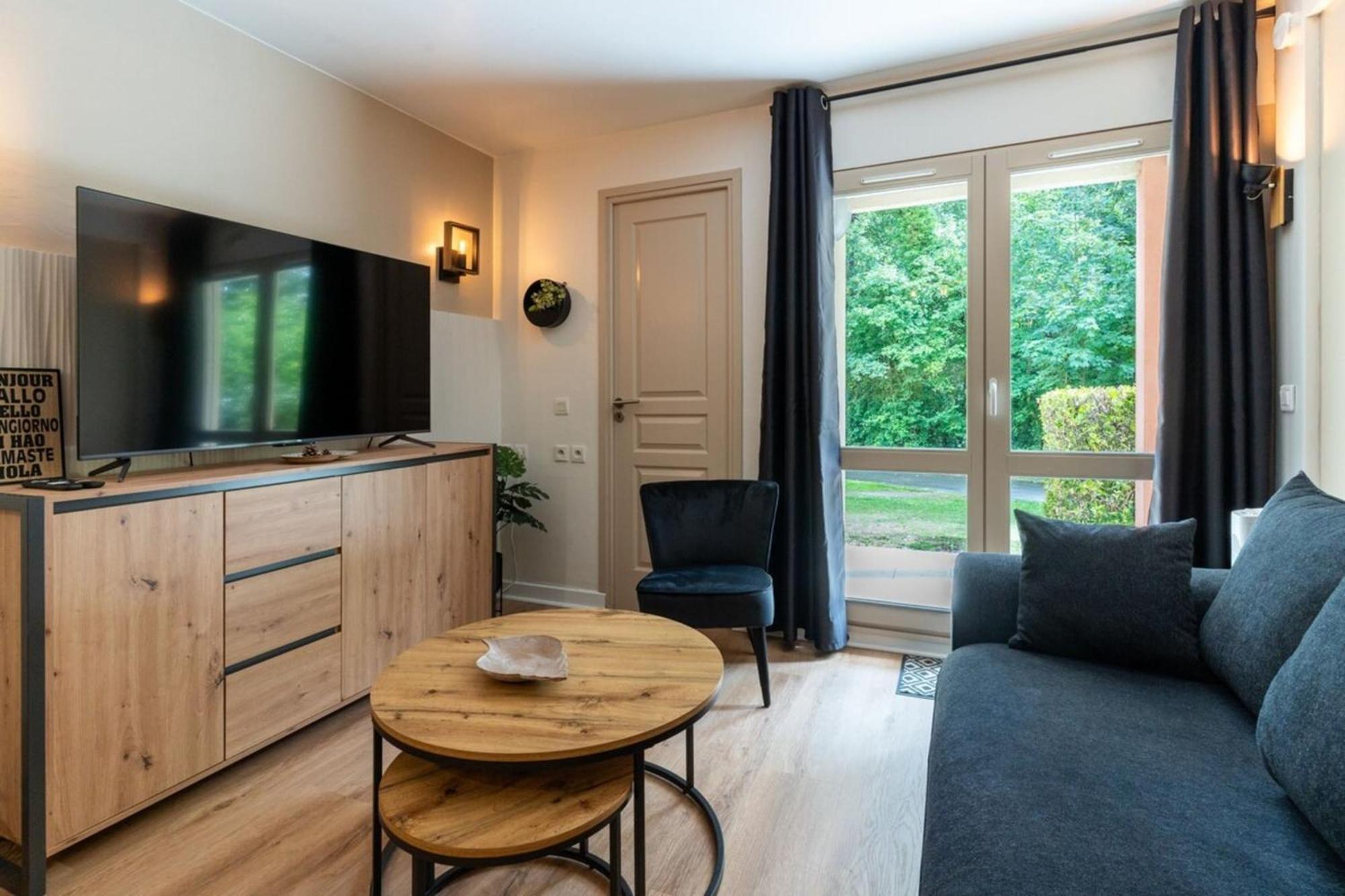 Beautiful Flat With Swimming Pool Tennis Court And Private Car Parking 09 Le Touquet Eksteriør billede